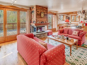 Télévision, cheminée