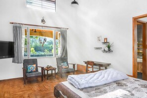 Luxury Room, Garden View | 1 bedroom, individually furnished, desk, laptop workspace - Country Ville (Dhanaulti)