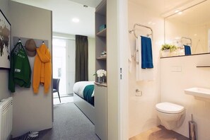 Single Room, Non Smoking | Bathroom - Liv Student Dublin (Dublin)
