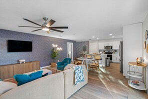 Smart TV, video games