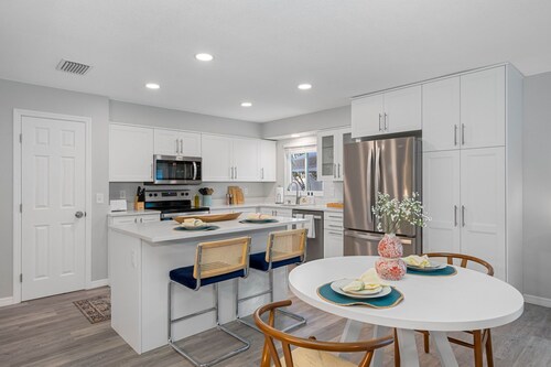 Private Solar Heated Pool - Arcade Machine - Outdoor Dining