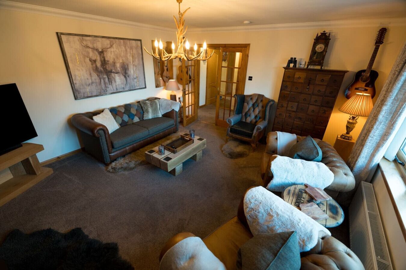 TV, fireplace, stereo