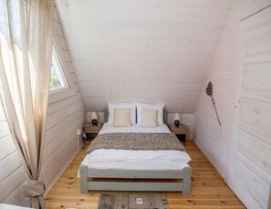 House | 2 bedrooms, individually furnished, bed sheets