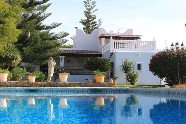 Classic House, 4 Bedrooms | Exterior