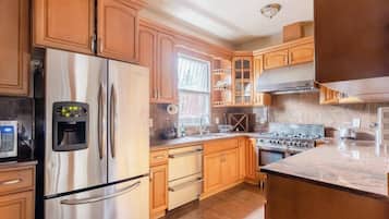 Mikroaaltouuni, uuni, astianpesukone