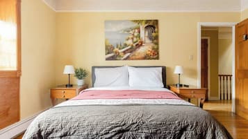 3 makuuhuonetta, silitysrauta/-lauta, Wi-Fi, vuodevaatteet