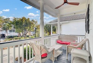 Property grounds - Award-Winning Resort Amenities | Links Clubhouse 2 (Isle Of Palms)