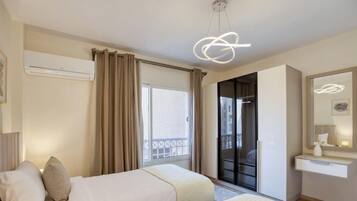 Superior Apartment, 3 Bedrooms, City View | In-room safe, individually furnished, laptop workspace