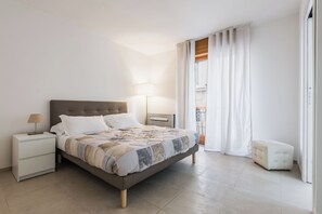 Departamento, balcón, vista al mar | 3 habitaciones, cunas, wifi gratis y ropa de cama 