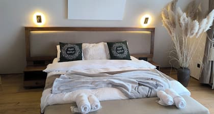 Luxury Chalet Rafenstein with hot tub & WiFi