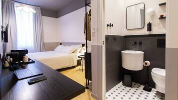 Habitación doble, no fumadores, baño privado | Ropa de cama de alta calidad y edredones de plumas