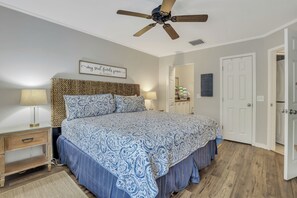 1 dormitorio, tabla de planchar con plancha, wifi gratis y ropa de cama