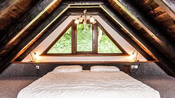 5 bedrooms, individually furnished