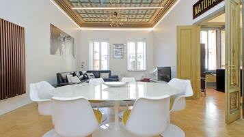 Appartamento | 4 camere, Internet