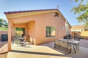 House (4 Bedrooms) | Interior