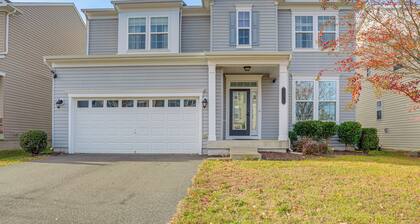 Centrally Located Home in Fredericksburg!