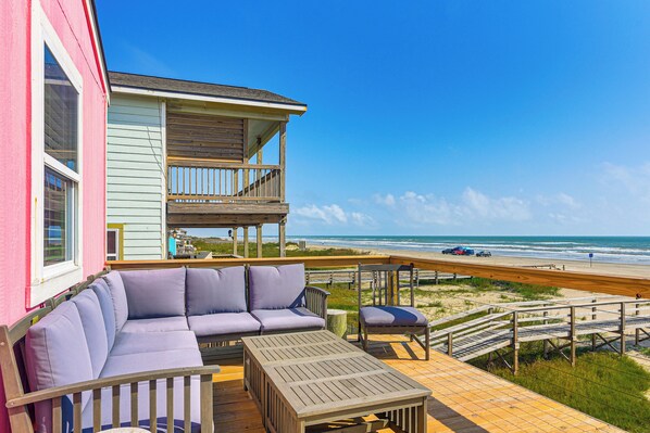 House (2 Bedrooms) | Front of property - Beachfront Cottage w/ Boardwalk in Freeport (Freeport)
