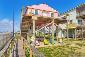 House (2 Bedrooms) | Interior - Beachfront Cottage w/ Boardwalk in Freeport (Freeport)
