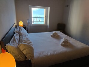 2 Schlafzimmer, Reisekinderbett, WLAN, Bettwäsche