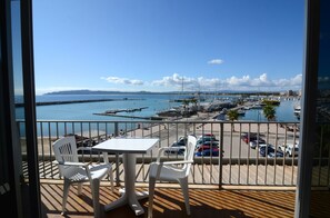 Apartment | Exterior - Studio by Costa Brava Beach With Pool (Torroella de Montgrí)