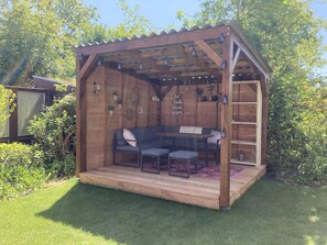 House | Balcony - Holiday Home With Terrace (Sint Maartensvlotbrug)