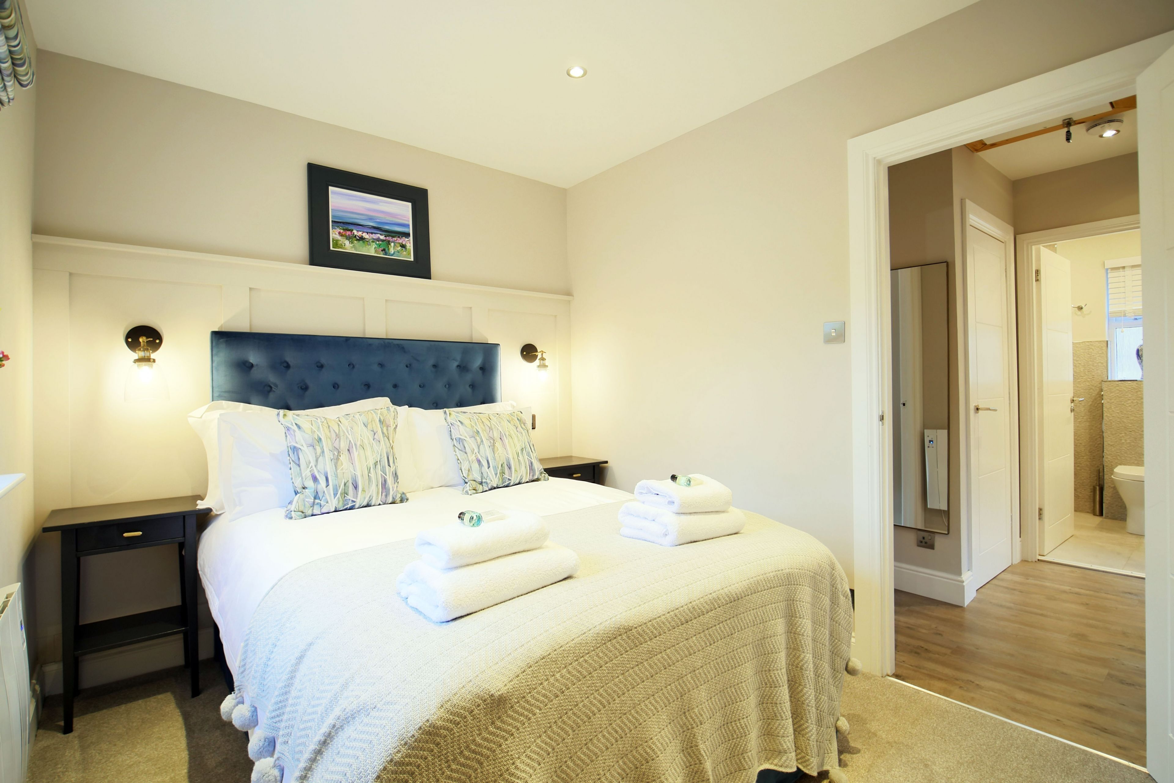 3 bedrooms, iron/ironing board, free WiFi, bed sheets