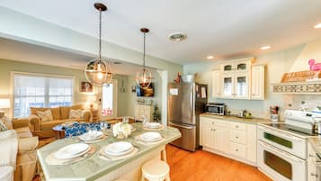 Cottage (3 Bedrooms) | Interior