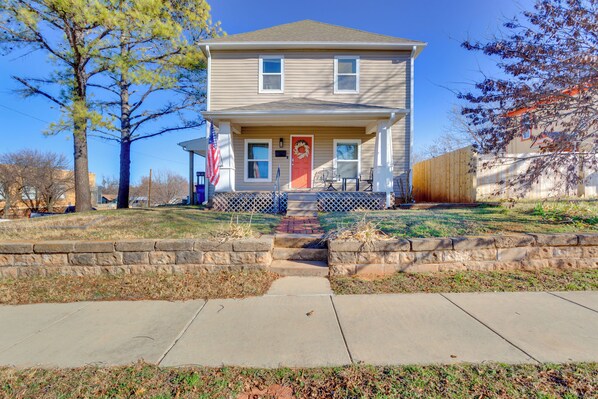 Apartment (3 Bedrooms) | Interior - Historic Home Half-mile to Downtown Guthrie! (Guthrie)