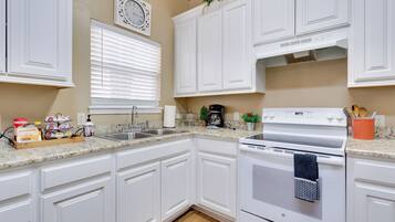 Apartment (3 Bedrooms) | Interior