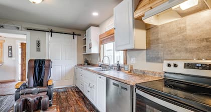 3 Mi to University of Oregon: Cozy Home