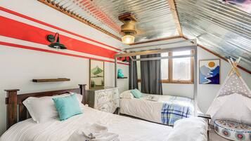 House (5 Bedrooms) | Interior