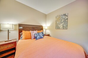 Apartment (1 Bedroom) | Interior - Steps to River Run Gondola: Ski Condo w/ Views! (Keystone)