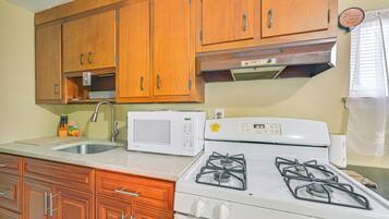 Apartment (0 Bedroom) | Interior