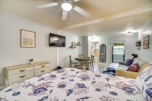 Apartment (0 Bedroom) | Interior