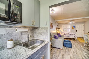 Apartment (0 Bedroom) | Interior