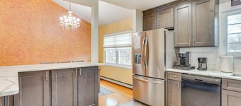 4 Mi to Hudson River: Cozy Newburgh Home!