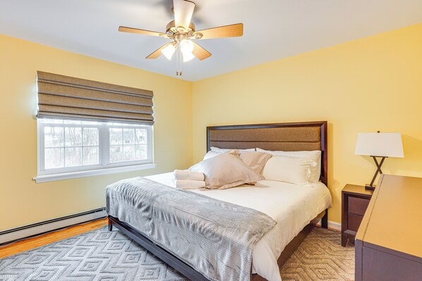 House (3 Bedrooms) | Interior