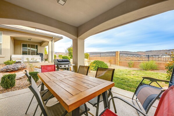 Apartment (4 Bedrooms) | Front of property - Hike, Bike & Swim: Utah Family Home w/ Mtn Views! (Washington)