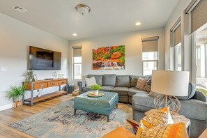 Apartment (4 Bedrooms) | Interior - Hike, Bike & Swim: Utah Family Home w/ Mtn Views! (Washington)