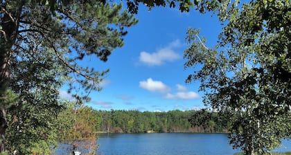 Lovely 3 bedroom cabin on High banks Lake in Eckerman Mi