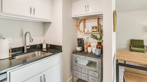Apartment (2 Bedrooms) | Bahagian dalam