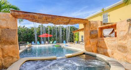 Pool & Spa: Spacious Port St Lucie Villa!