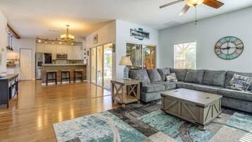 Villa (5 Bedrooms) | Interior