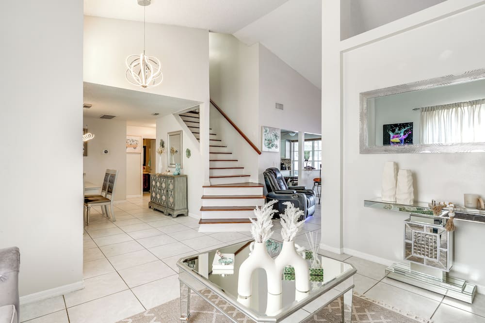 3 Mi to Marina: Riverview Family Home w/ Lanai! - Gibsonton, FL