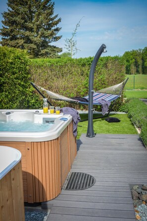 Villa | Außen-Whirlpool