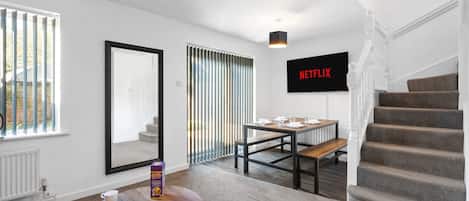 House | 3 bedrooms, Internet