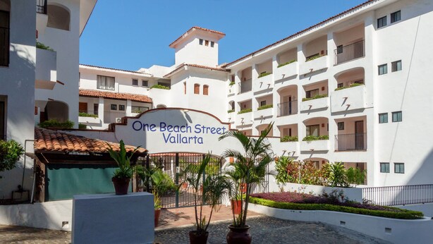 Apartment, Accessible - Amazing 2 BR Condo - Partial Oceanview - Pool (Puerto Vallarta)