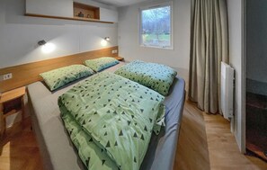 3 bedrooms, free WiFi - 3 bedroom nice home in Lauwersoog (Lauwersoog)