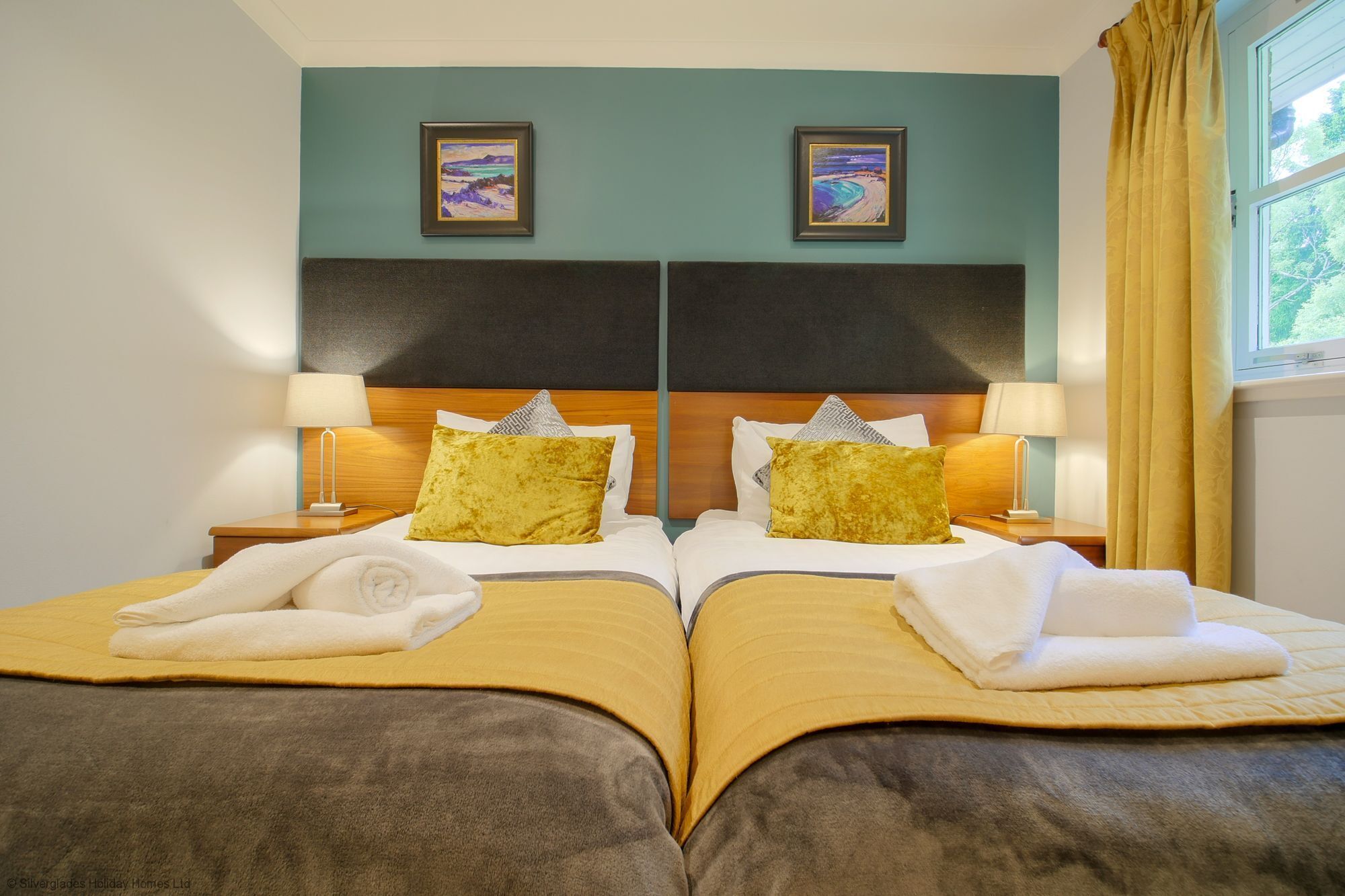 4 slaapkamers, een strijkplank/strijkijzer, gratis wifi, beddengoed