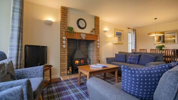 Smart TV, DVD player, books, offices